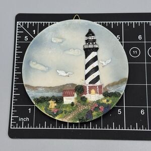 Vtg Cape Hatteras NC 3D Lighthouse Small Resin Wall Plate 4.75” Dia Nautical